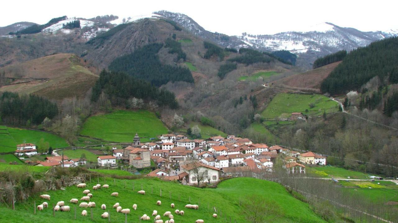 Albergue Olasenea Aterpea Zubieta Exterior foto